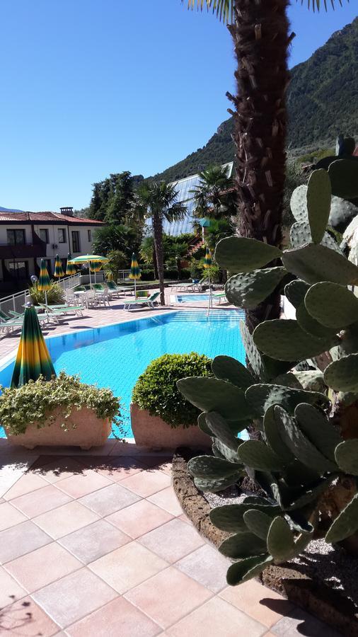 Appartamenti Villa Clivia 리몬네술가르다 외부 사진